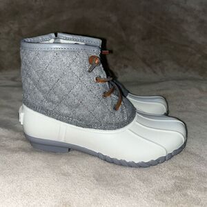 Nautica Womens Size 6 Wooley Quilted Lace Up Fleece Lined Boots‎ Gray White